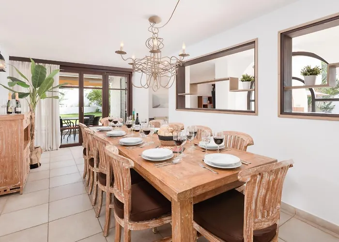 Willa Karat Atlantida