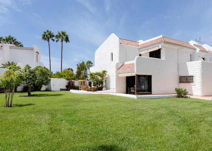 Willa Karat Atlantida *